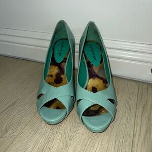 Madden Girl mint heels